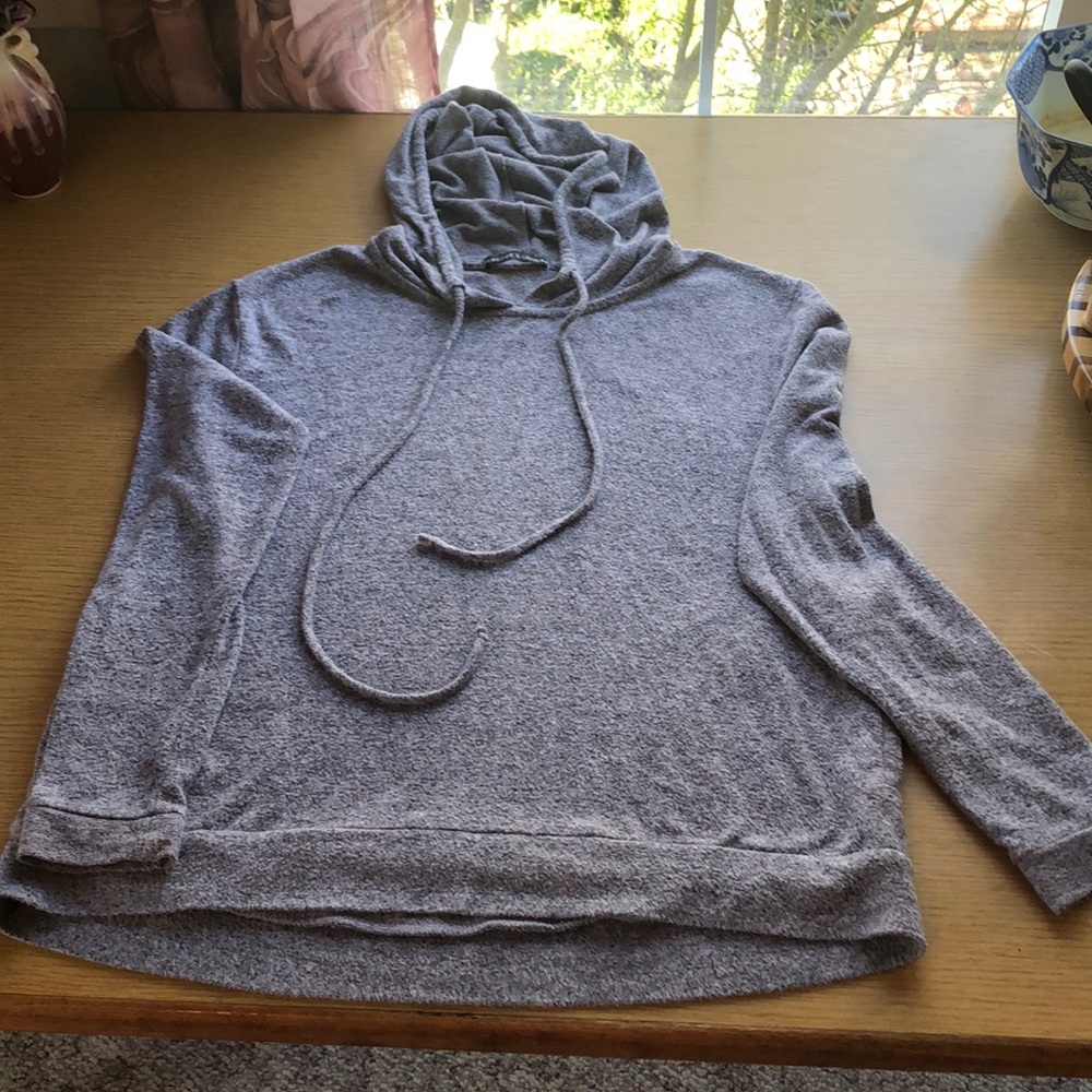 Harlowe & Graham hooded sweatshirt